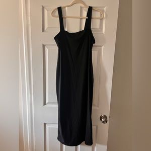 Black robbed dress